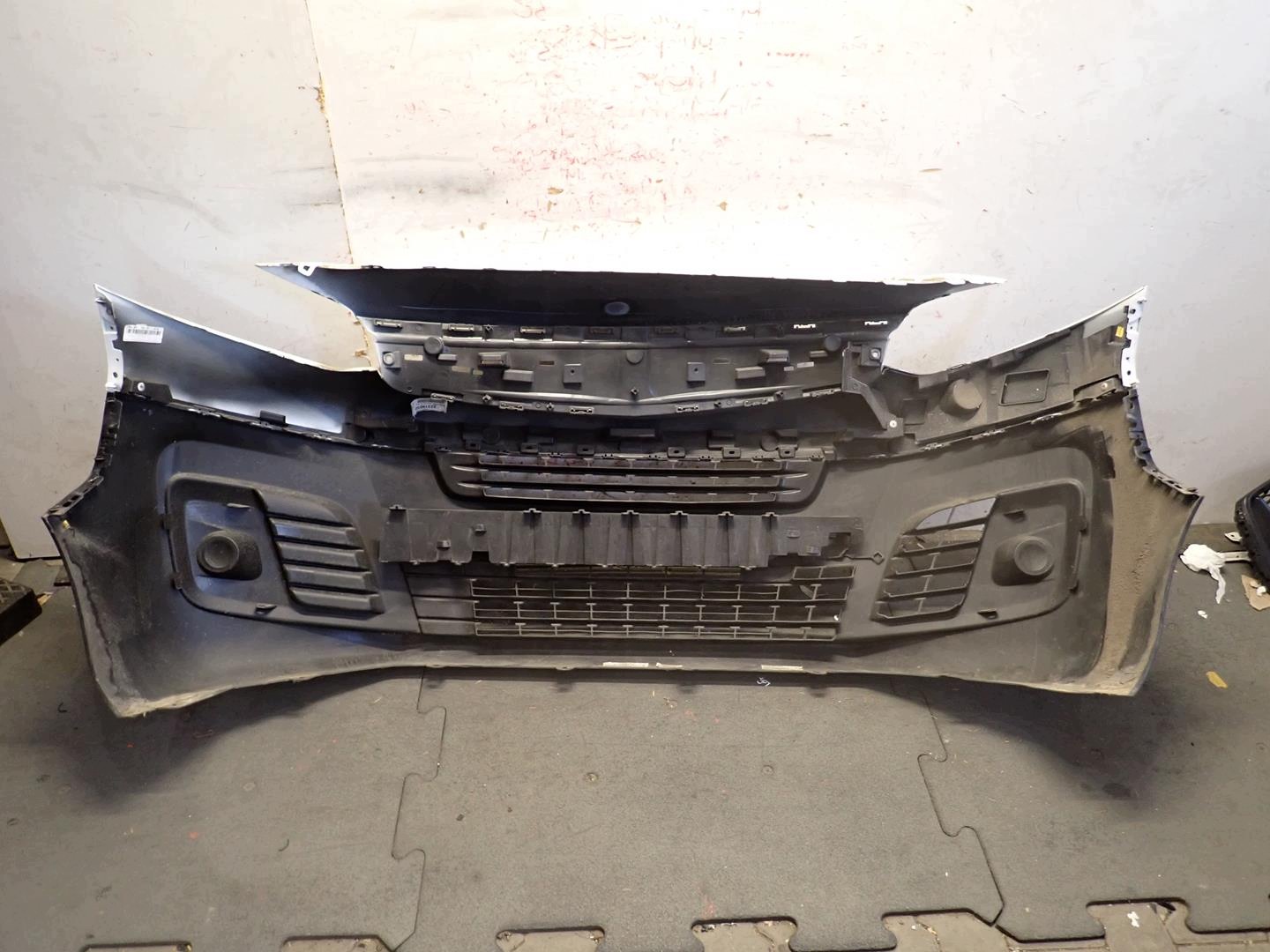 bumper front front OPEL VIVARO C 2019- 9833129877