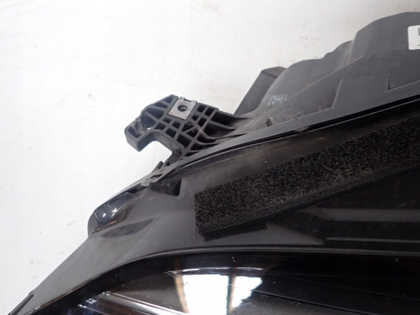 TESLA 3 LIFT 24- light left front front FULL LED HIGHLAND 1760888-00-E