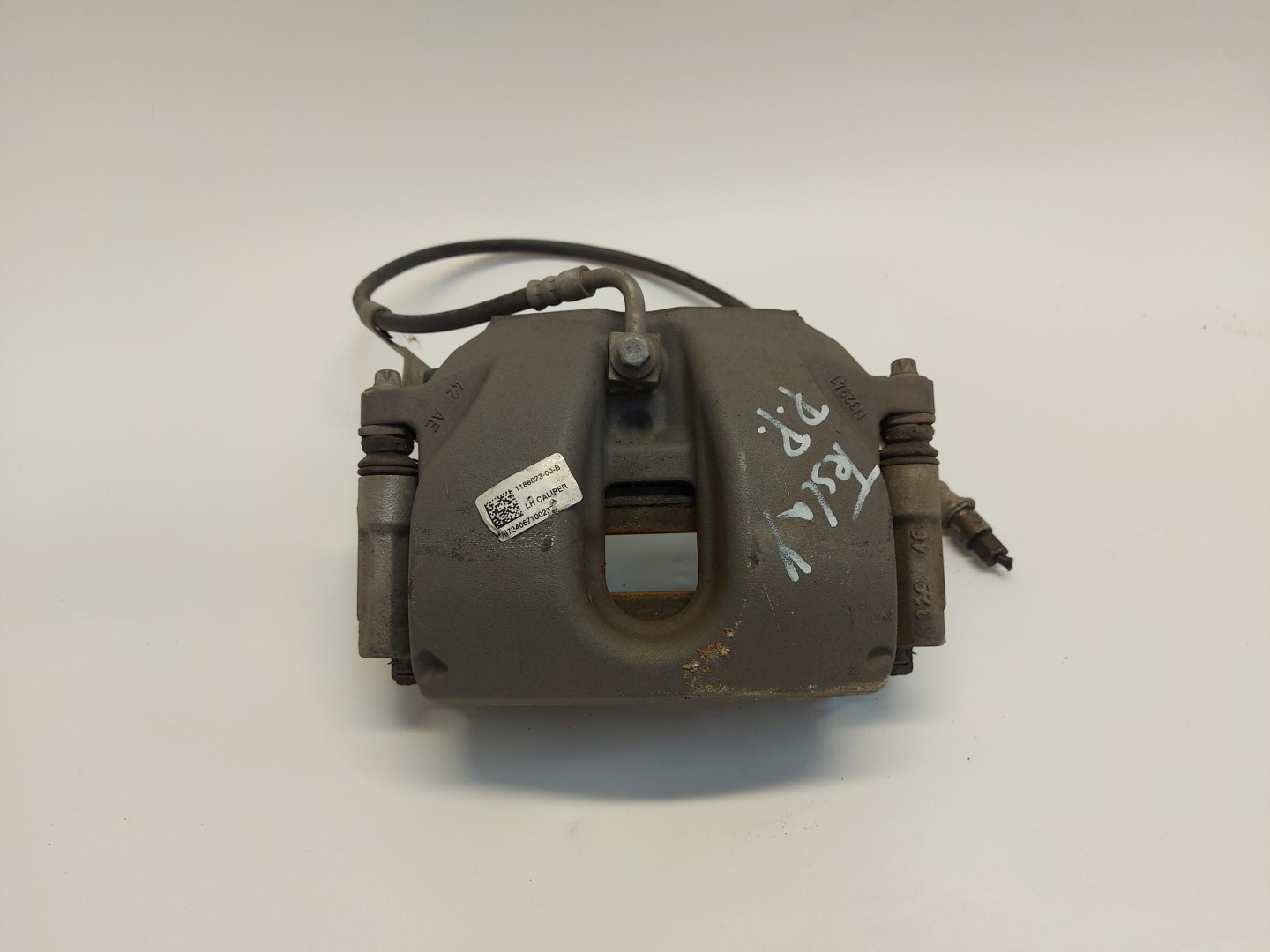TESLA MODEL Y 2022 caliper brake front left 1188623-00-B