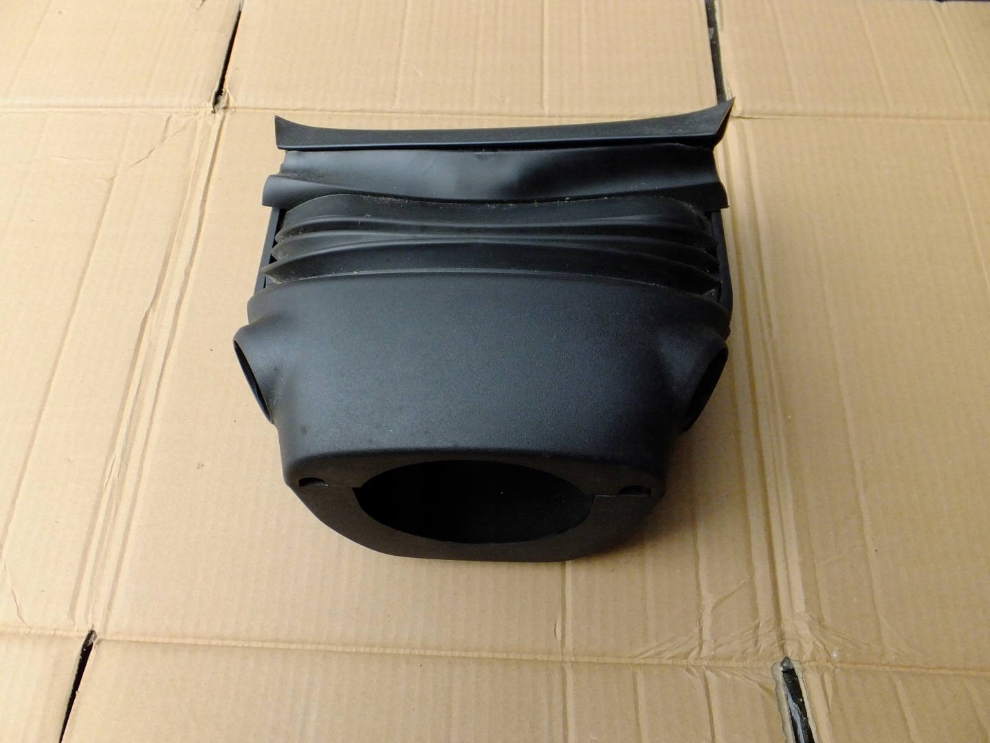 steering wheel cover ford b-max 2013r