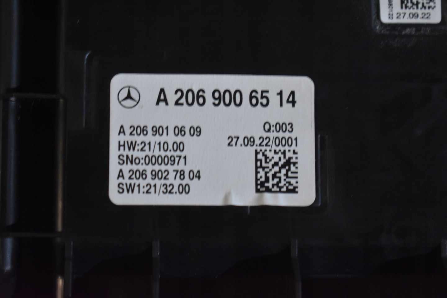 IDEALNY display LCD MERCEDES W206 W254 1