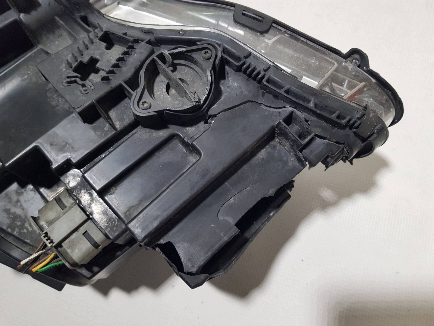 light front front right Mercedes C W204 LIFT ANGLIK 2048209659