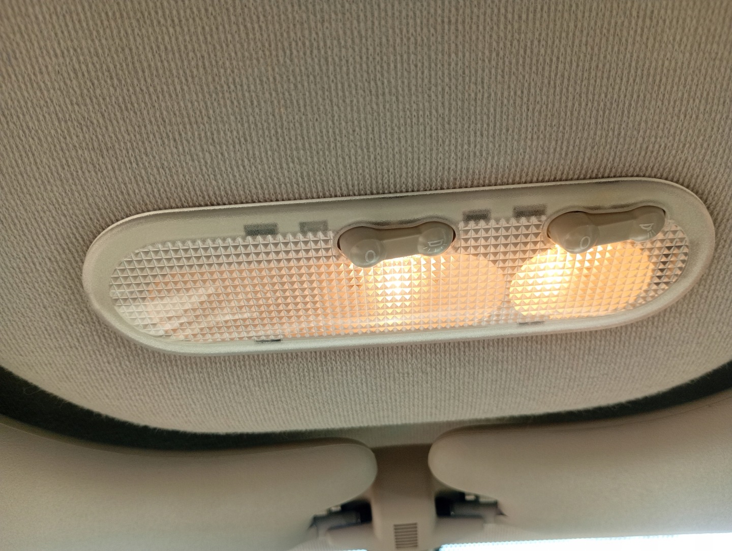 light inner OSWIETLENIE cabs SUFITOWE Renault Modus 1 and 04-13