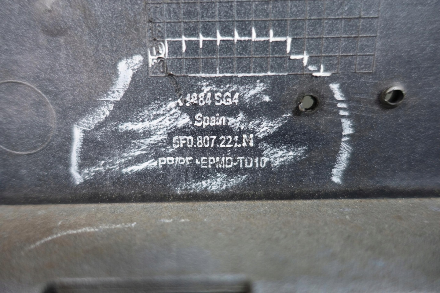 nárazník předek přední SEAT IBIZA V 6F0807221M