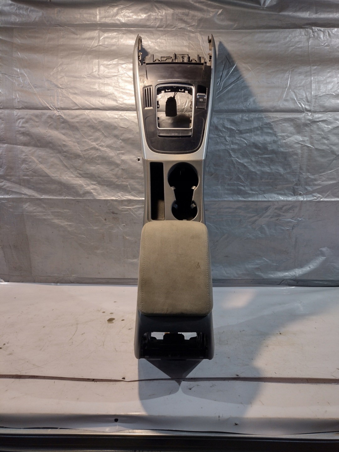 Tunel central armrest Audi A4 B8 ANGLIK OE 8K0864981