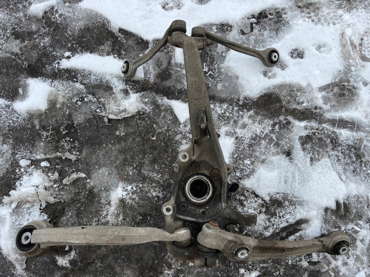 AUDI swing left front left front of the arm 4G0407241C 8K0407257ABS