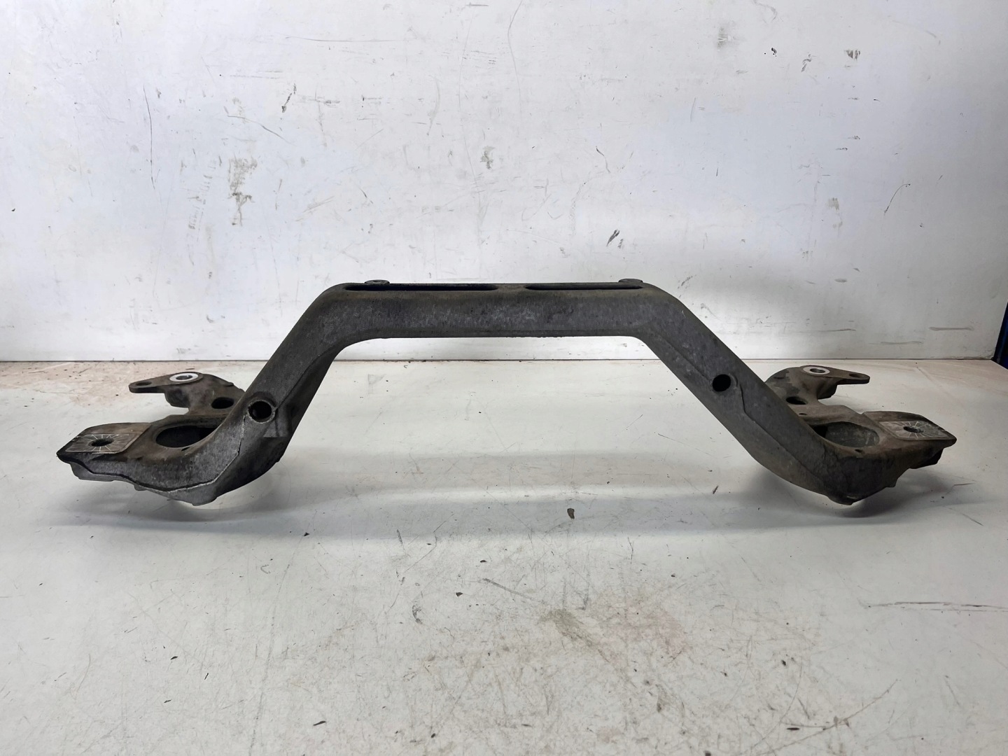Support Support plaque Moteur Droit AUDI Q7 4L 7L0199207A