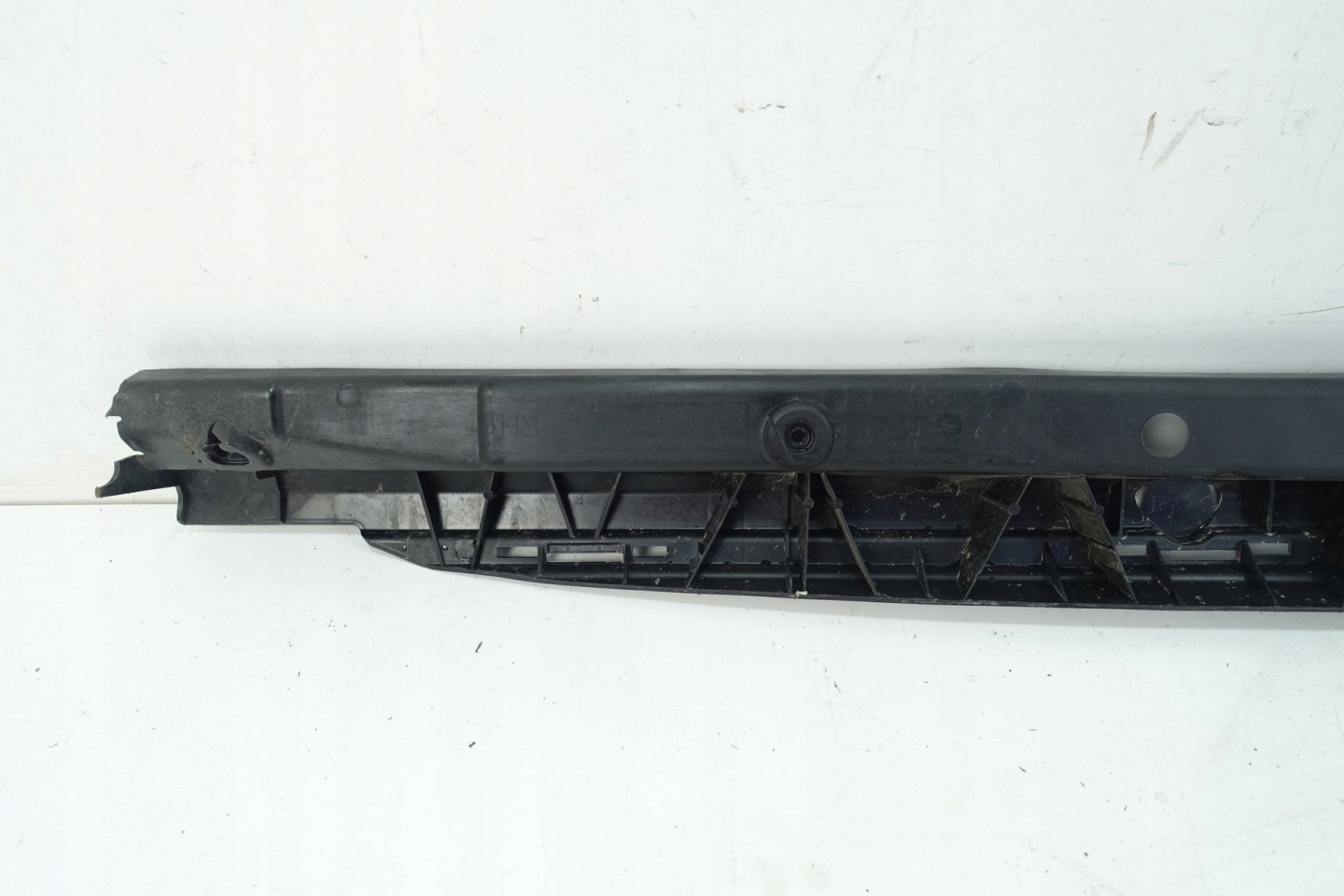 holder mouldings PROGOWEJ left MERCEDES GLE W293