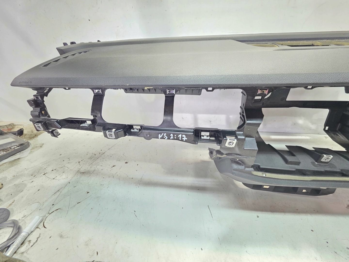 dashboard console cockpit HEAD UP AUDI Q7 4M 4M2857001J ANGIELSKA