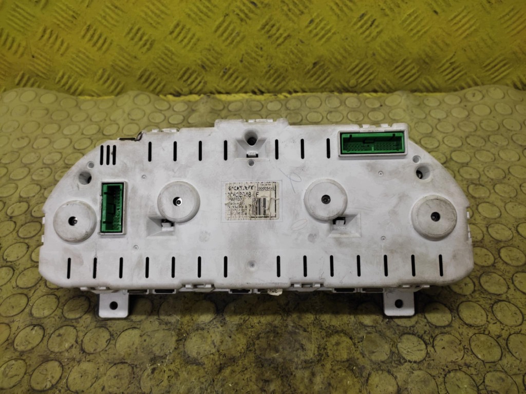 VOLVO V40 1.9 D dials 30623048