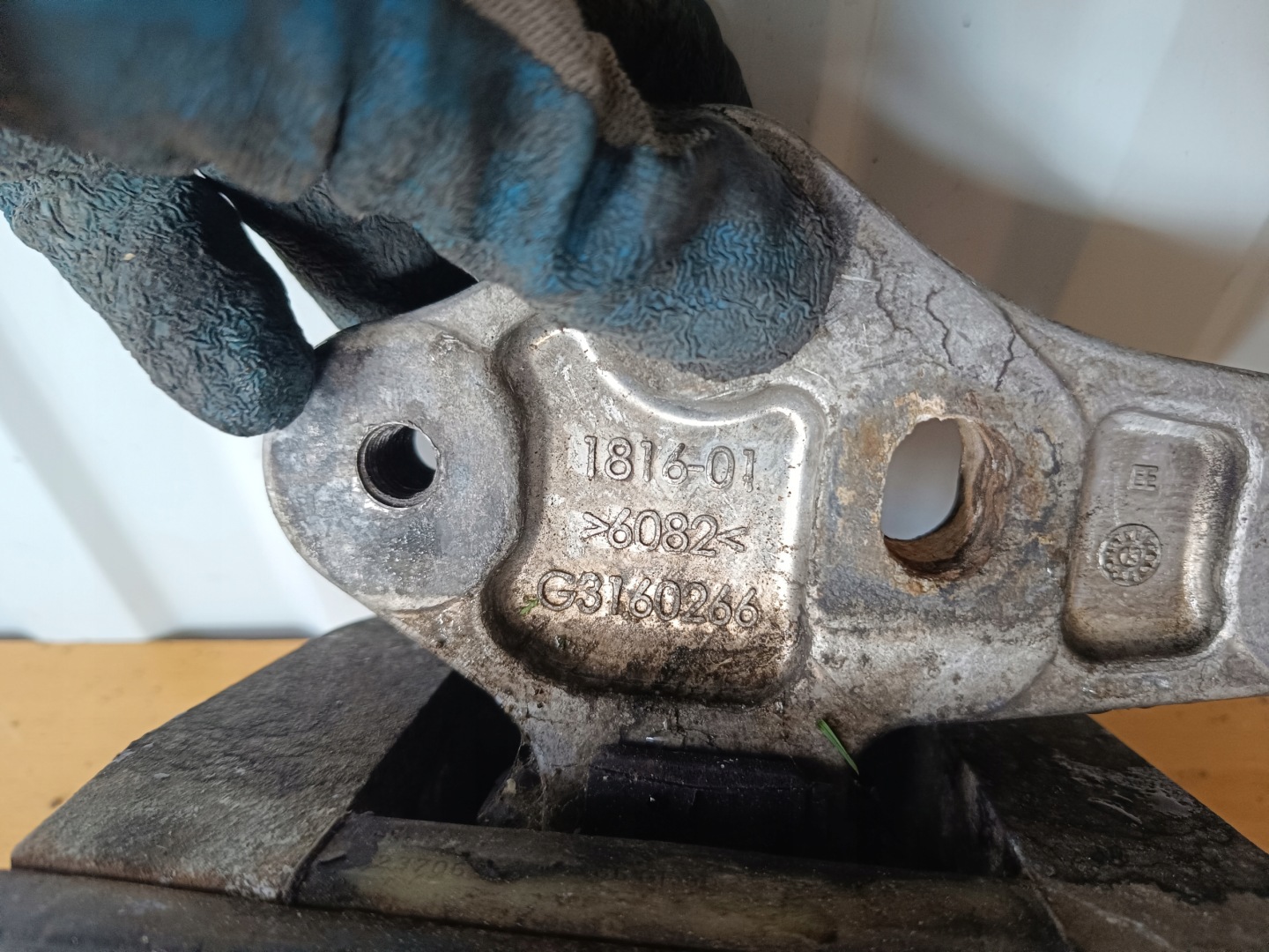 gearbox mounting FORD TRANSIT MK8 BK21-7M124-BA