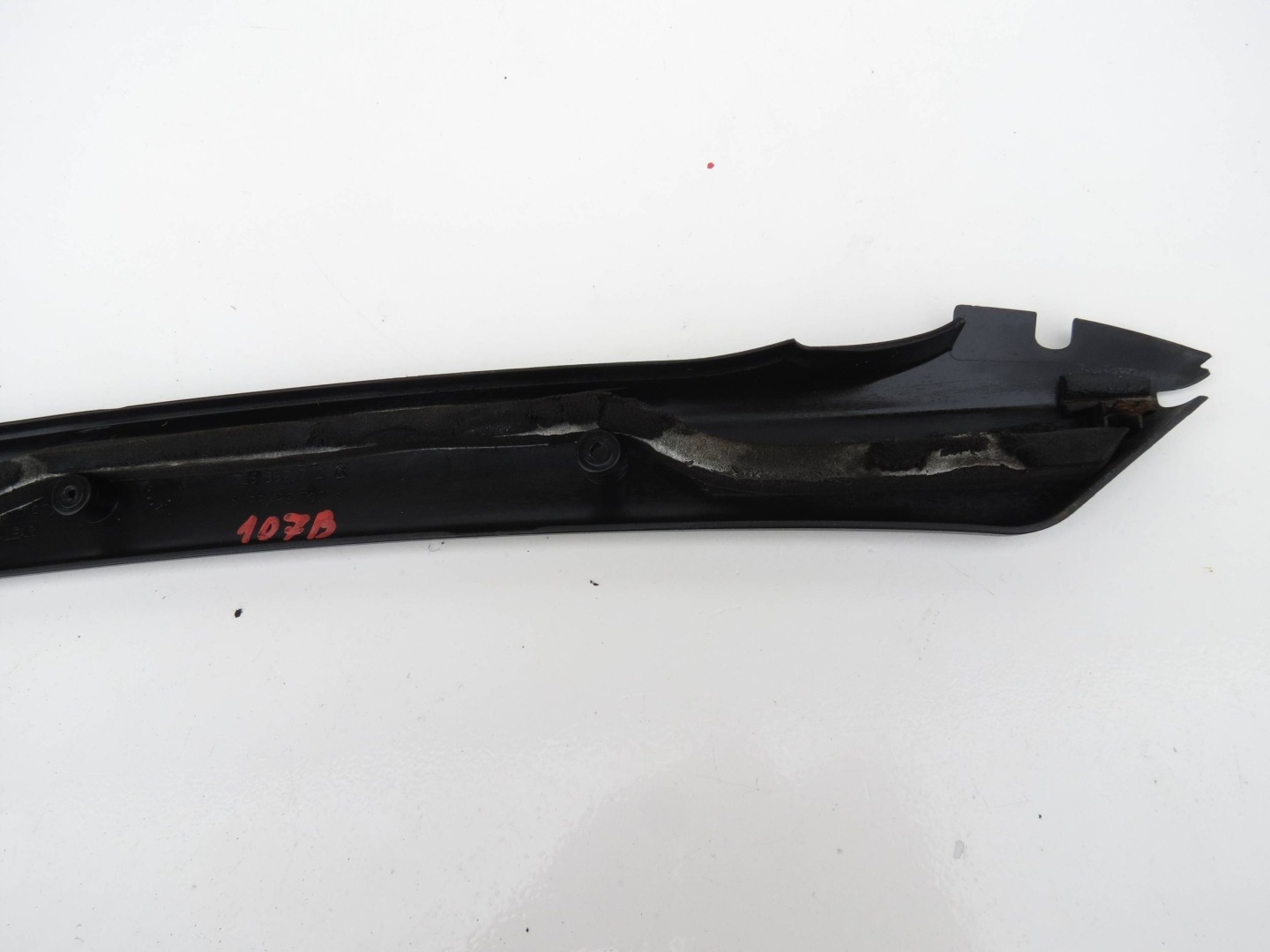 lista fedél PORSCHE CAYENNE 4.8 V8 7L5867712B
