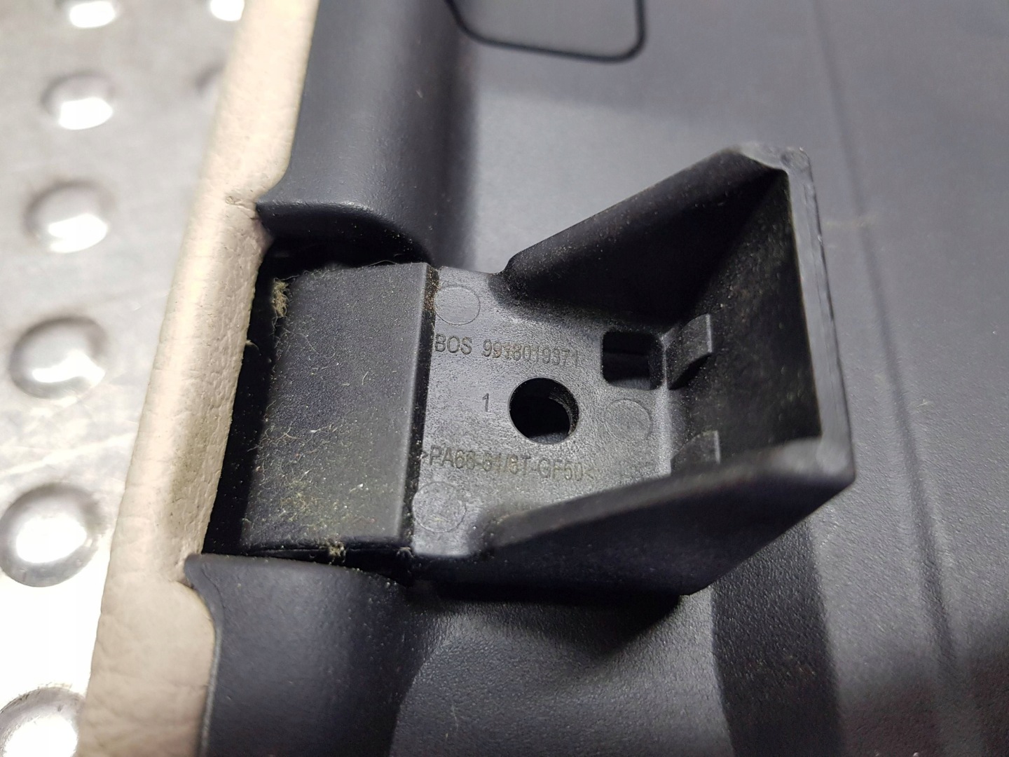 bracciolo TUNELU 9918020121 BMW G30 G31