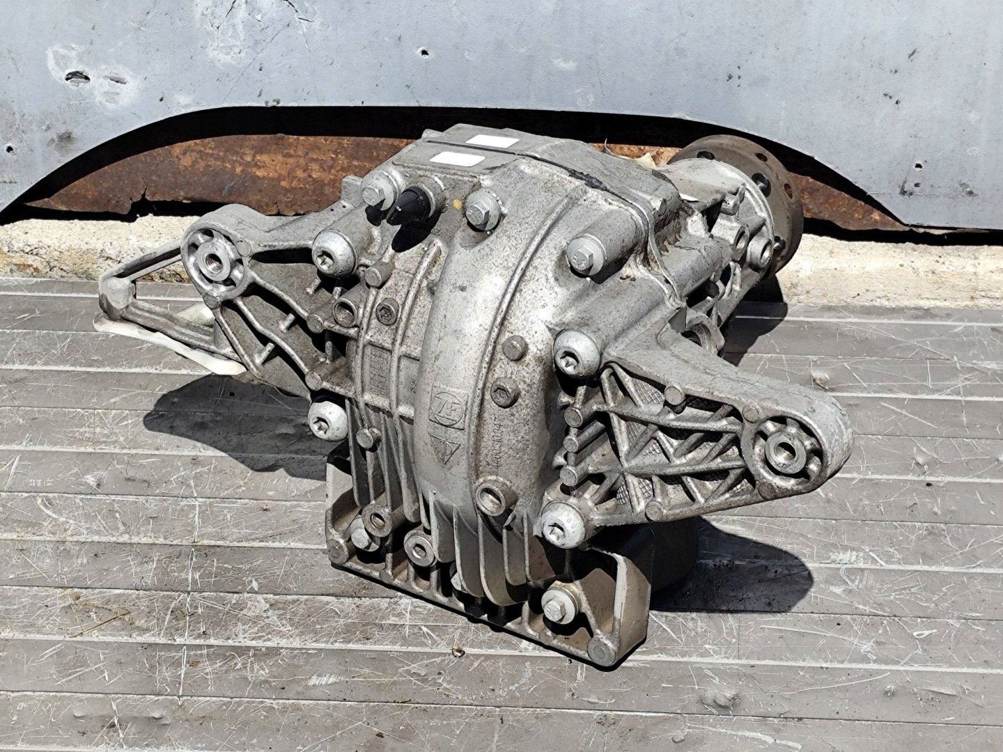 PORSCHE MACAN 95B LIFT differential rear diff 95B525015M