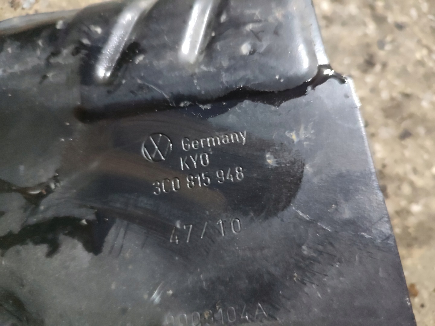 Halter Halter Behälter Spritzdüse VW PASSAT B6 3C0815948