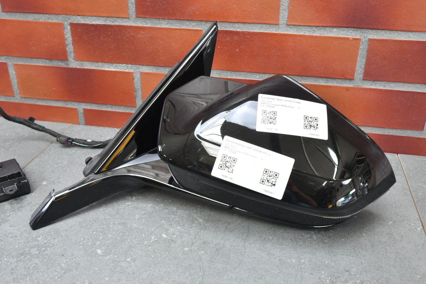mirror left BMW 7 G70 i7 G70 KAMERA TROJKAT m-packet