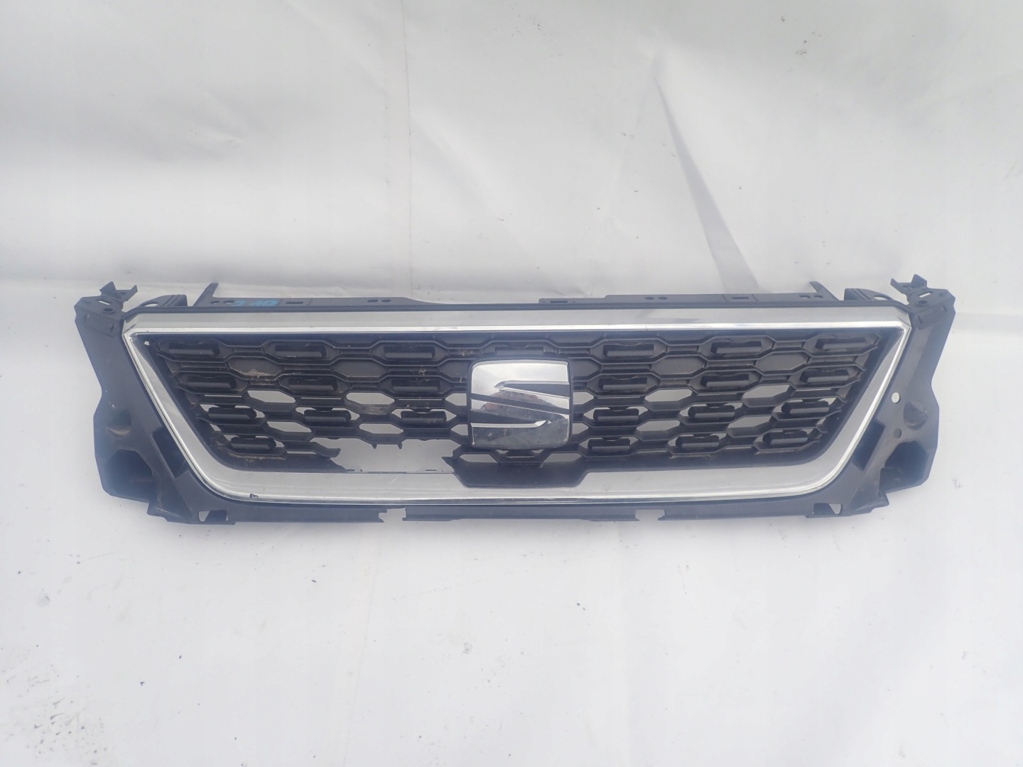 SEAT LEON III 5F LIFT 16- grill grille radiator