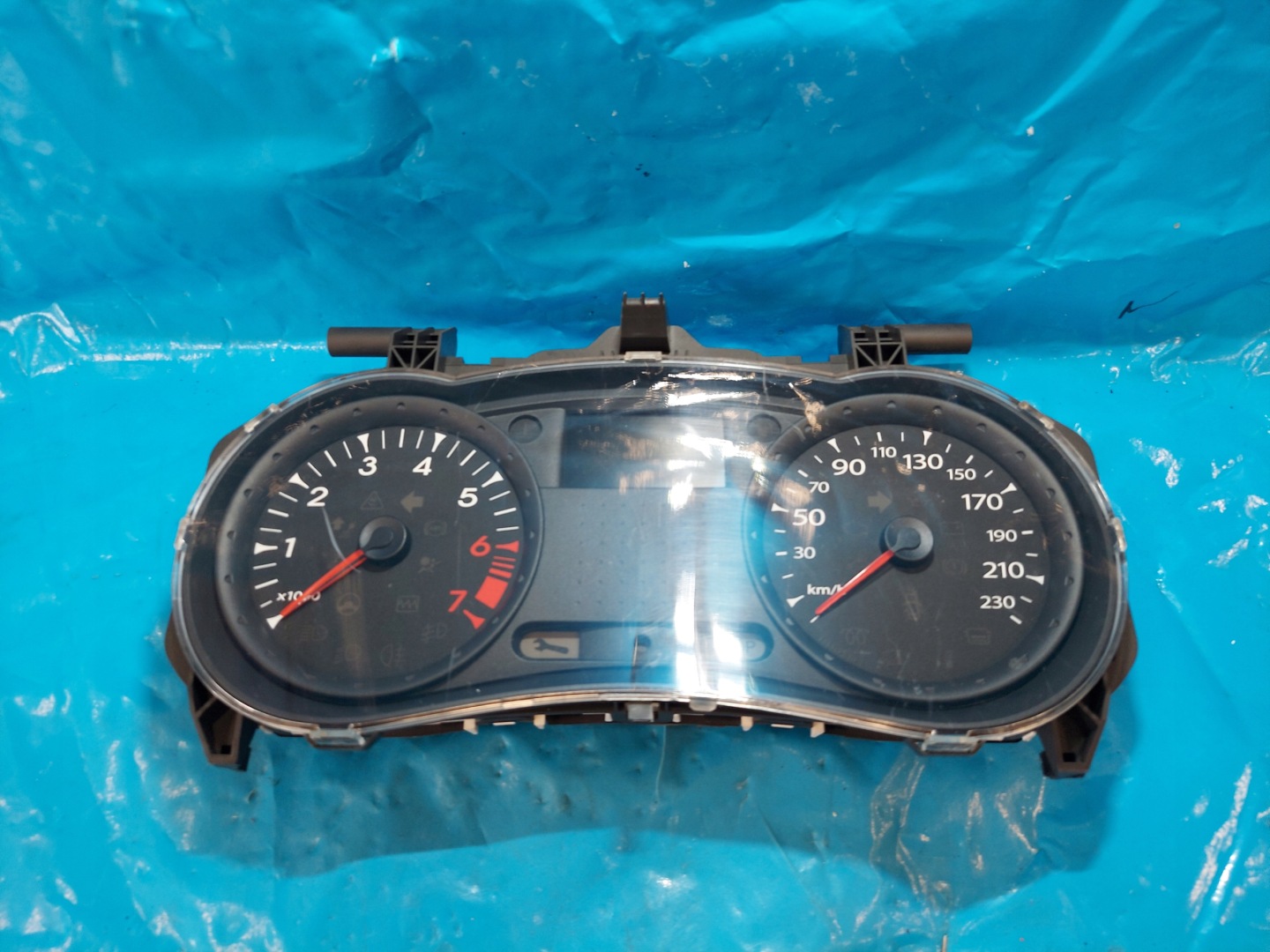 dials clock CLIO 3 2011 R 1.2 B 8201059899A