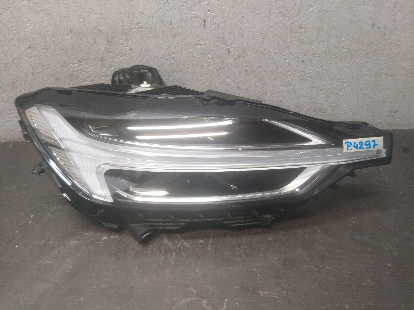 light front right VOLVO XC60 XC 60 II 2 FULL LED 17- 32133549