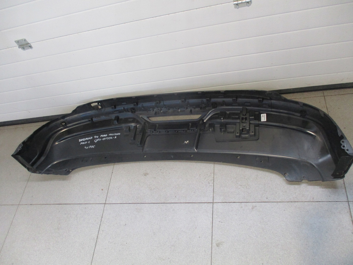 accessori Paraurti posteriore posteriore Ford Mustang MACH-E 4xPDC LJ8B-17F954-A
