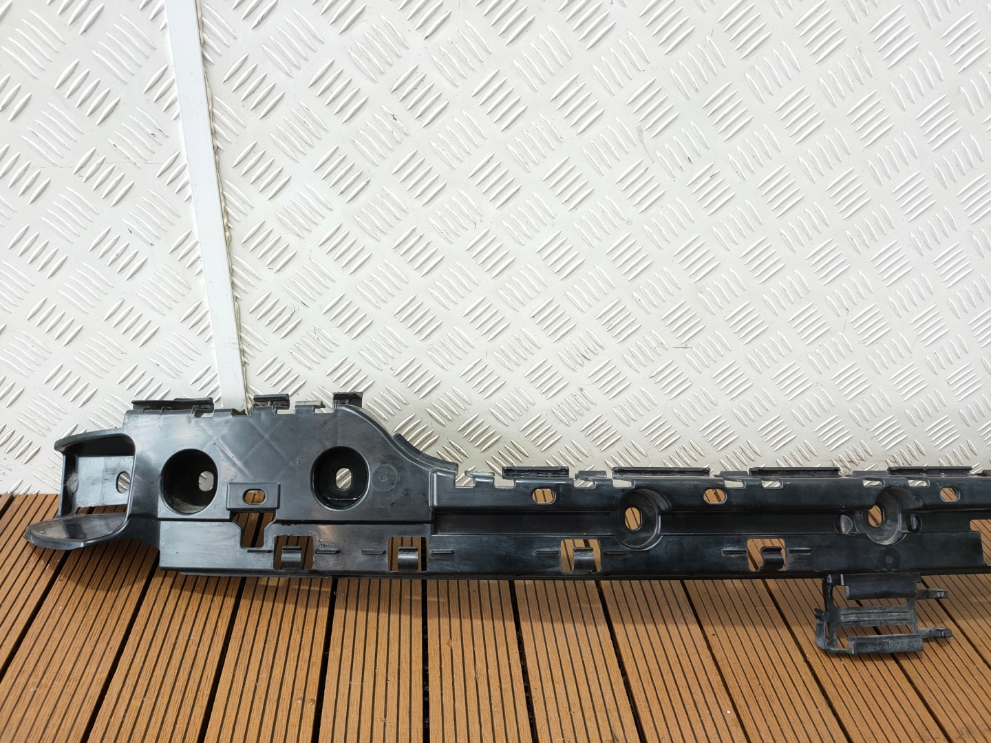 BMW E82 E88 LCI 07-12 bumper bracket rear 7170665 m-packet OE