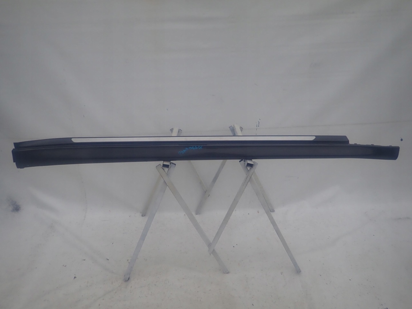 PORSCHE PANAMERA and 09-16 threshold right moulding threshold