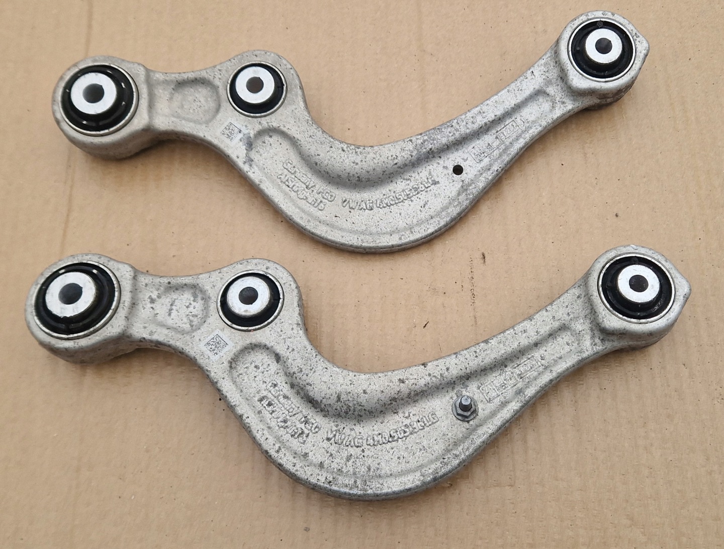 Querlenker heck 4M0505361G AUDI A6 Q5 Original wie neu