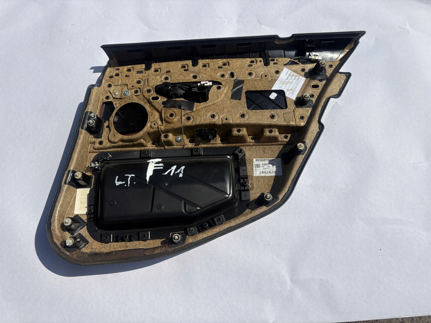 BMW F11 side door left rear part 1777775