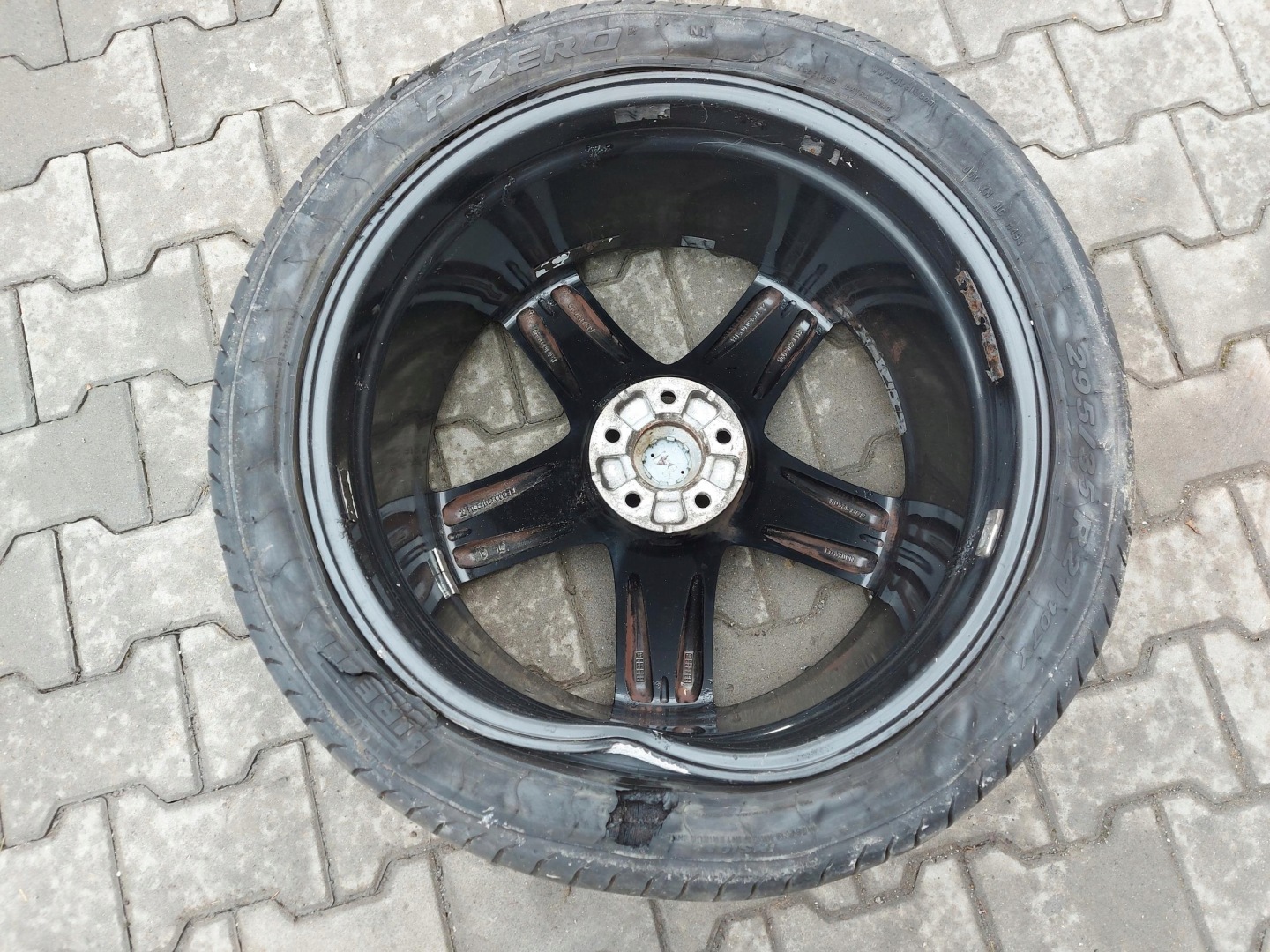 PORSCHE MACAN S 95B kolo disk 10Jx21 295/35 R21 Pirelli