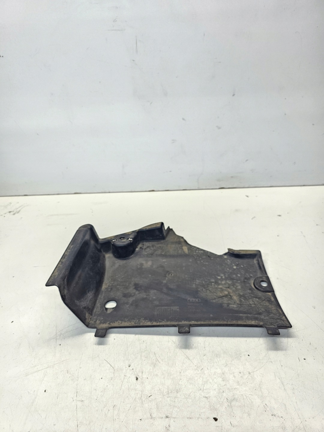 cover chassis left MALA AUDI Q5 8R 8R0825201A