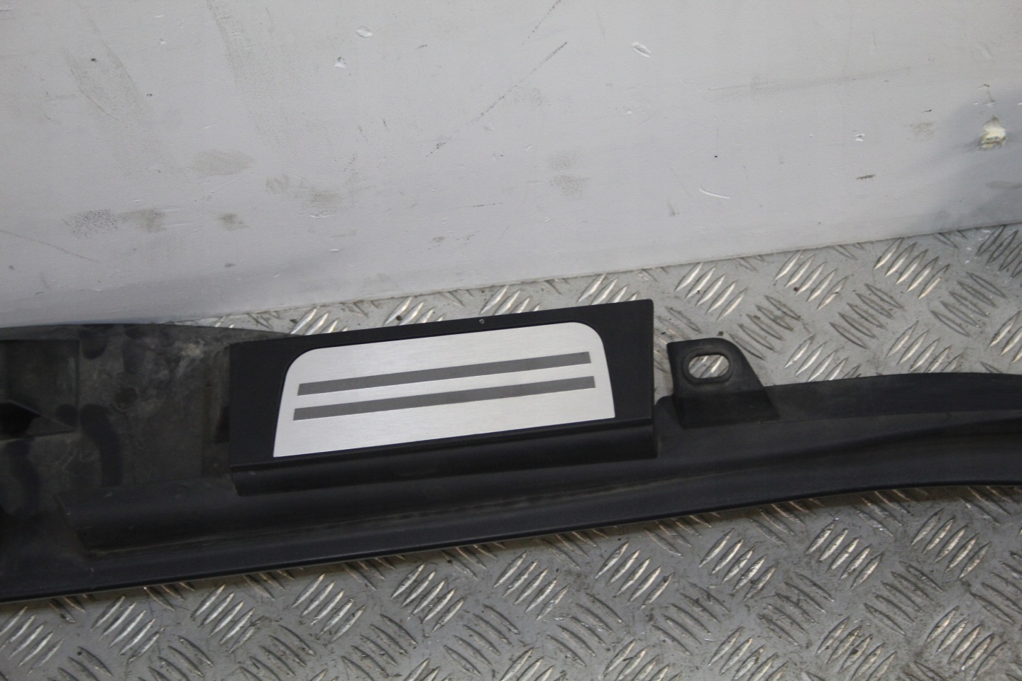 cap threshold left front MINI COUNTRYMAN R60