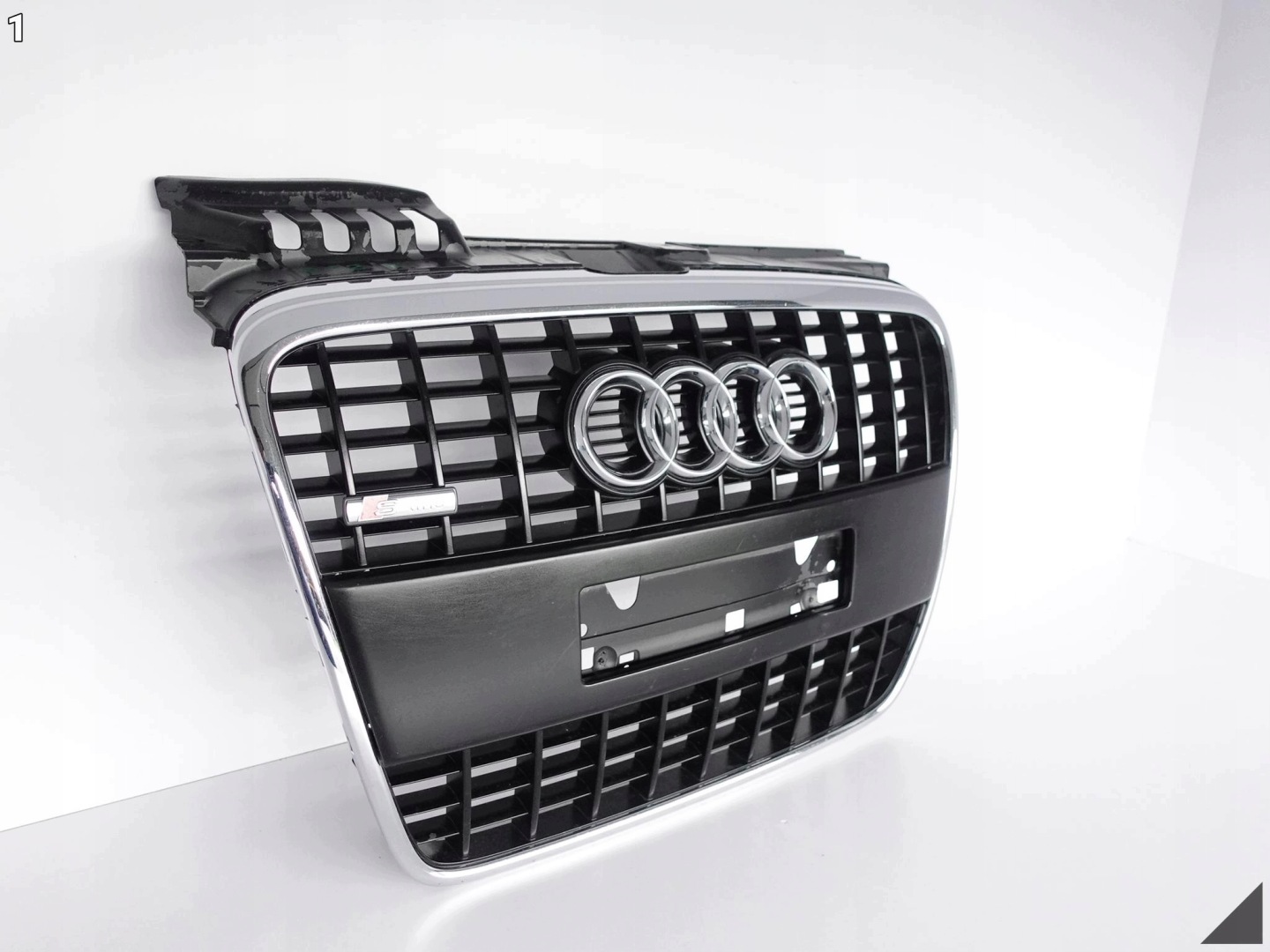 AUDI A4 B7 8E0 04-08 S-LINE bumper grill grille