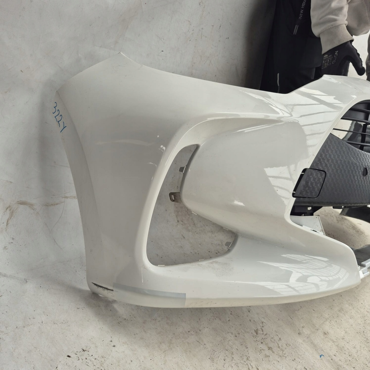 TOYOTA YARIS IV 4 20-> bumper front front