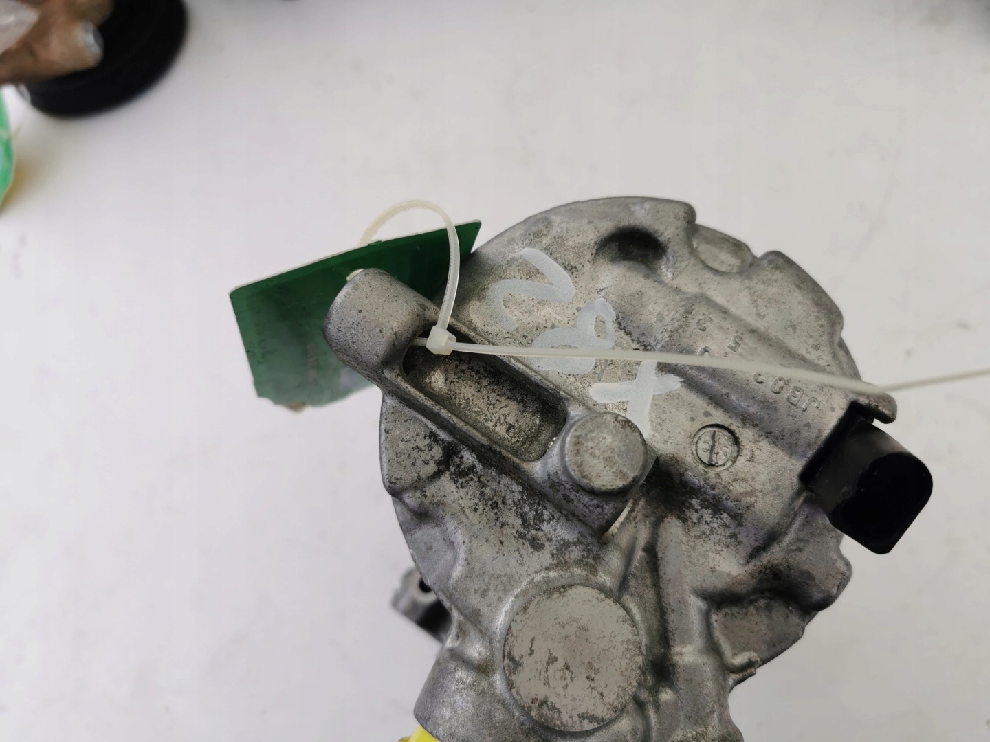 VW GOLF 2.0B 5Q0820803F 447150-6032 compressor; KLIM