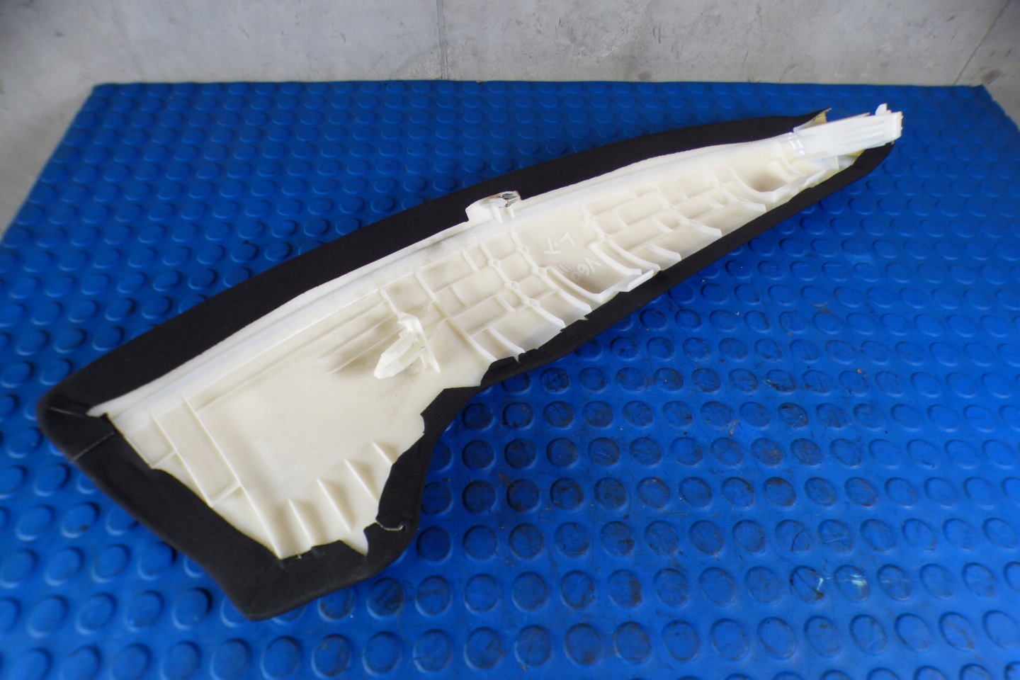 cover side kanapy rear part left right VOLVO V60 III 2018