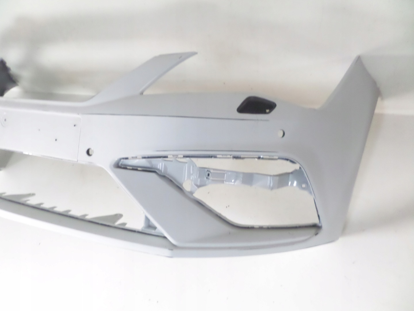 front bumper front SEAT LEON III LIFT 17- FR