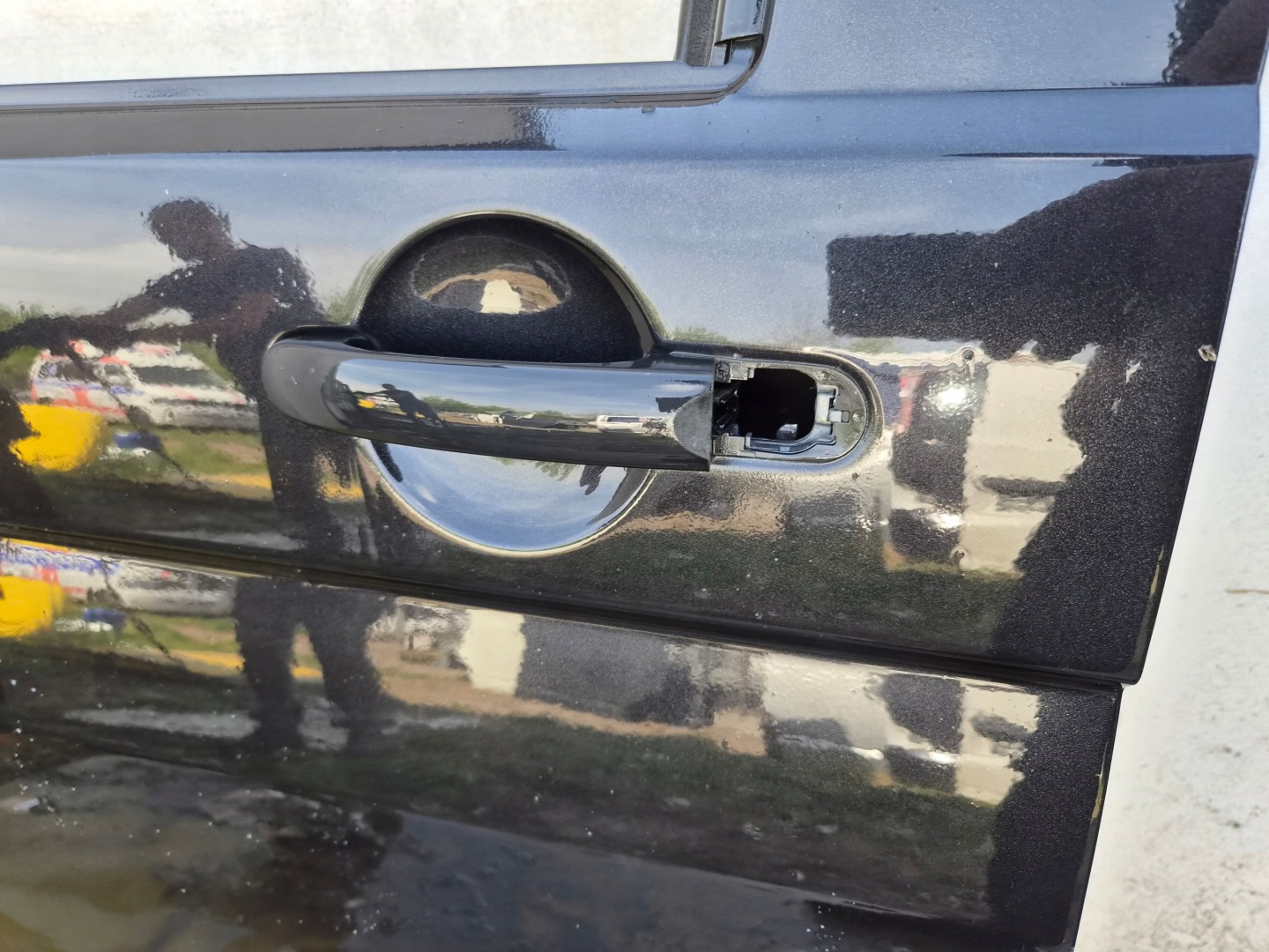 door front left VW T5 T5 LIFT front kierowca/ driver´s black,