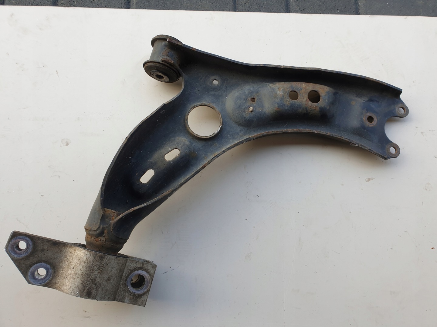 arm front VW SEAT AUDI left 1K0407165C