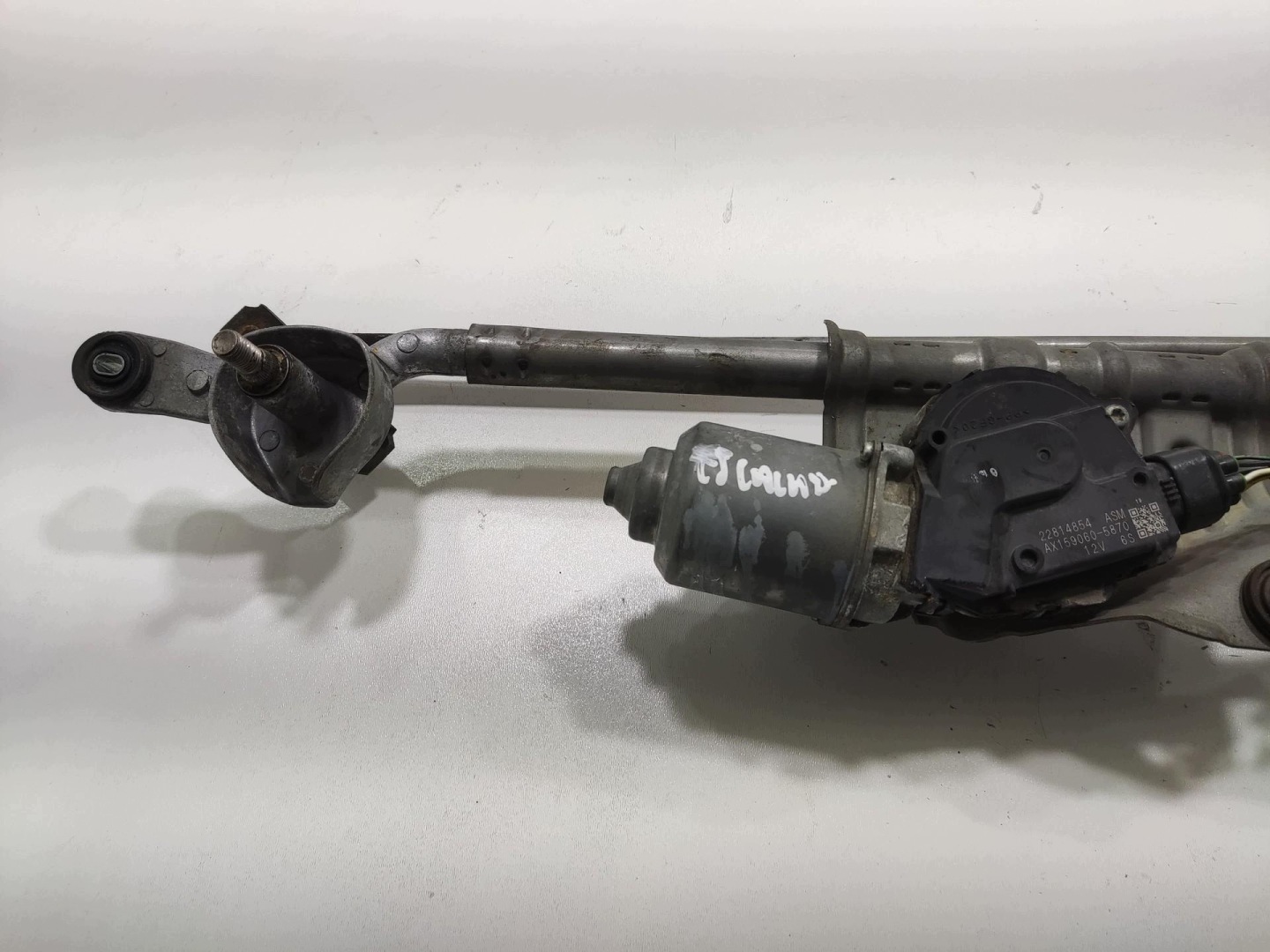wiper mechanism front CADILLAC ESCALADE IV 2014-2020 22814854
