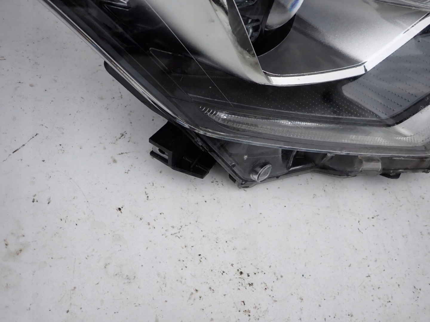 TOYOTA C-HR 16- FULL LED light right front