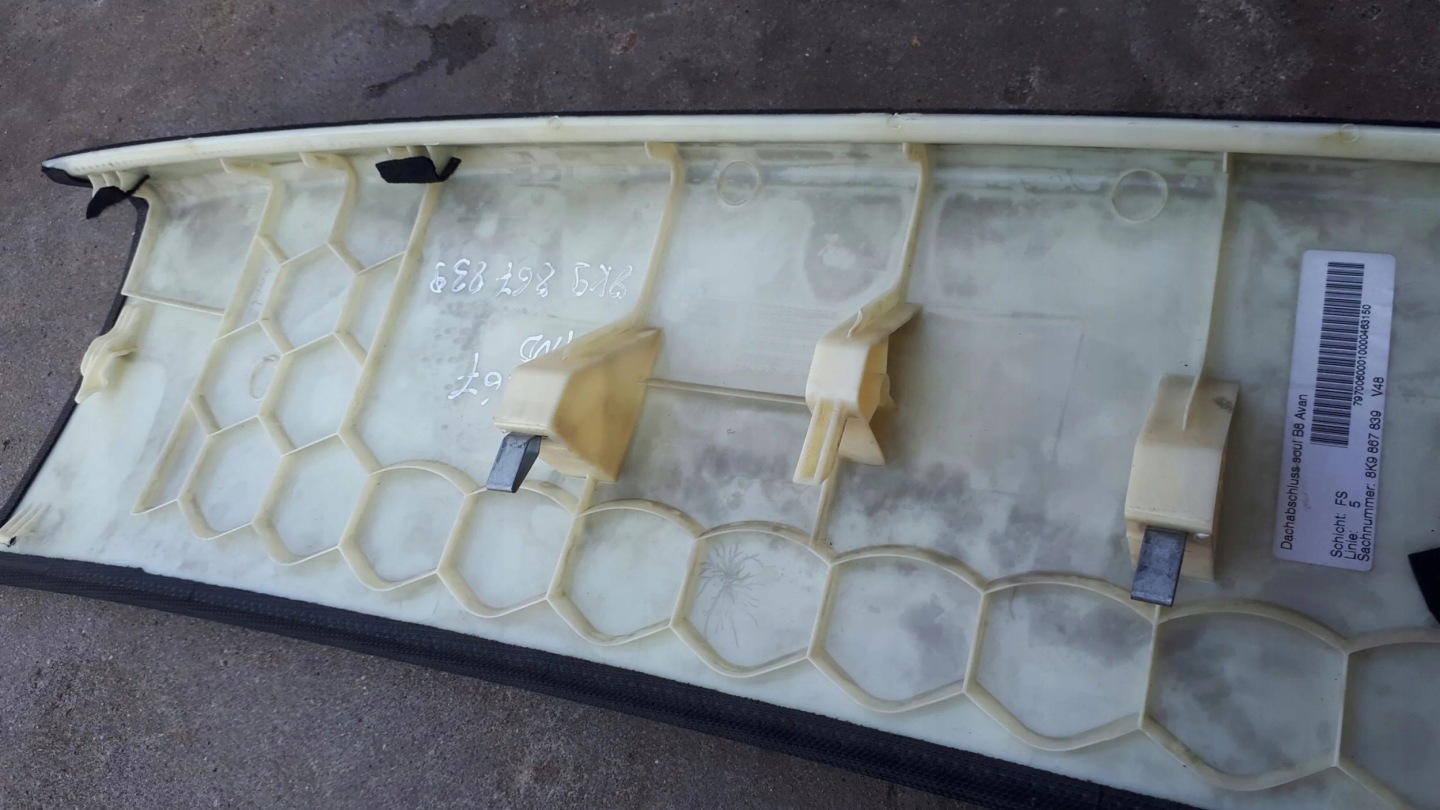 AUDI A4 B8 cover side upholstery 8K9867839