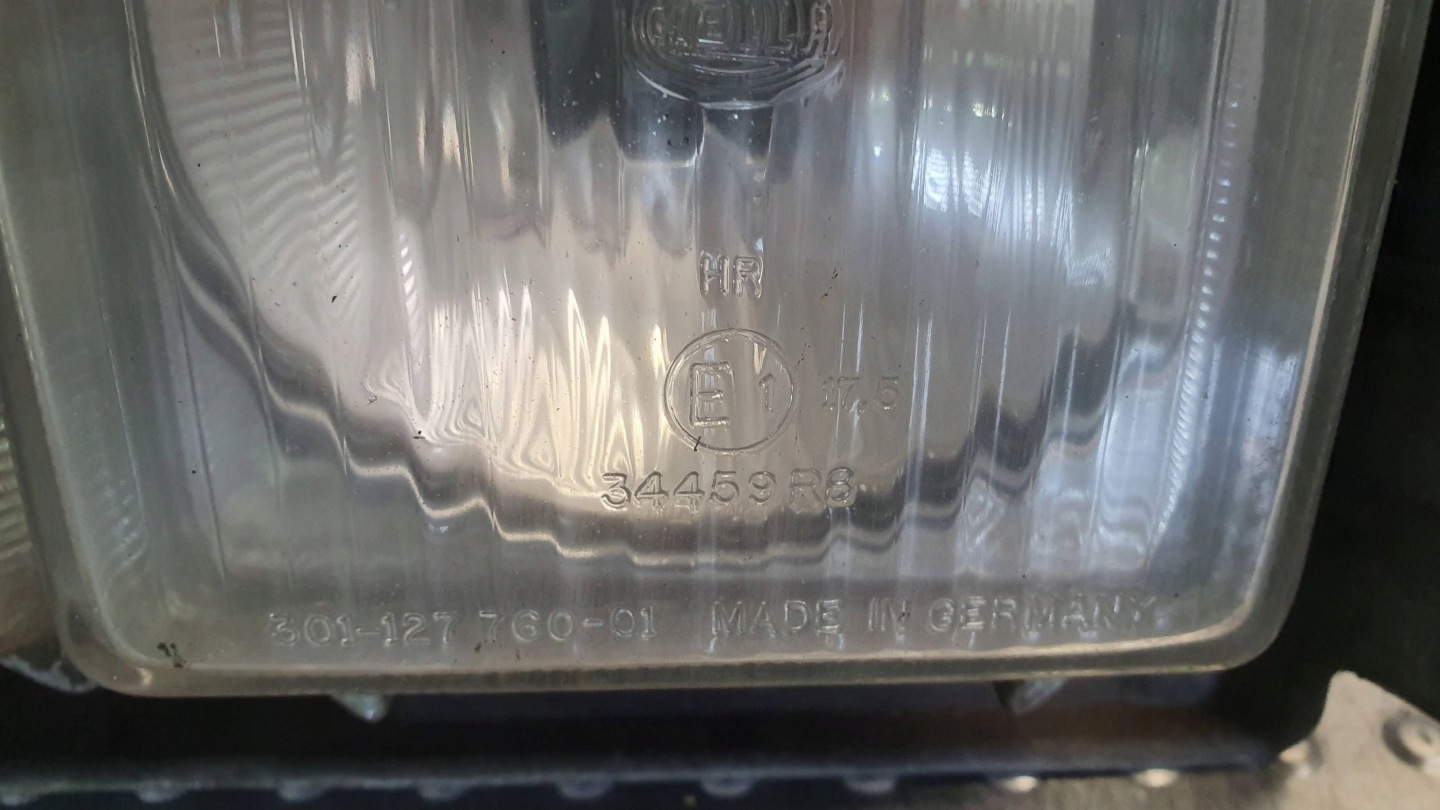 light front right VW TRANSPORTER T3 LIFT 85- 255941006