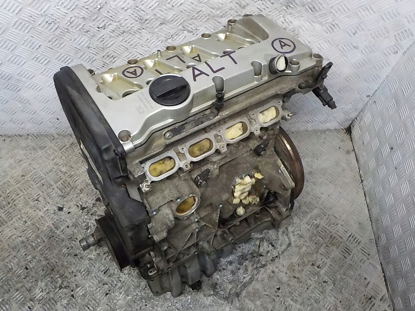 VW PASSAT B5 FL AUDI A4 B6 B7 engine 2.0 20V ALT