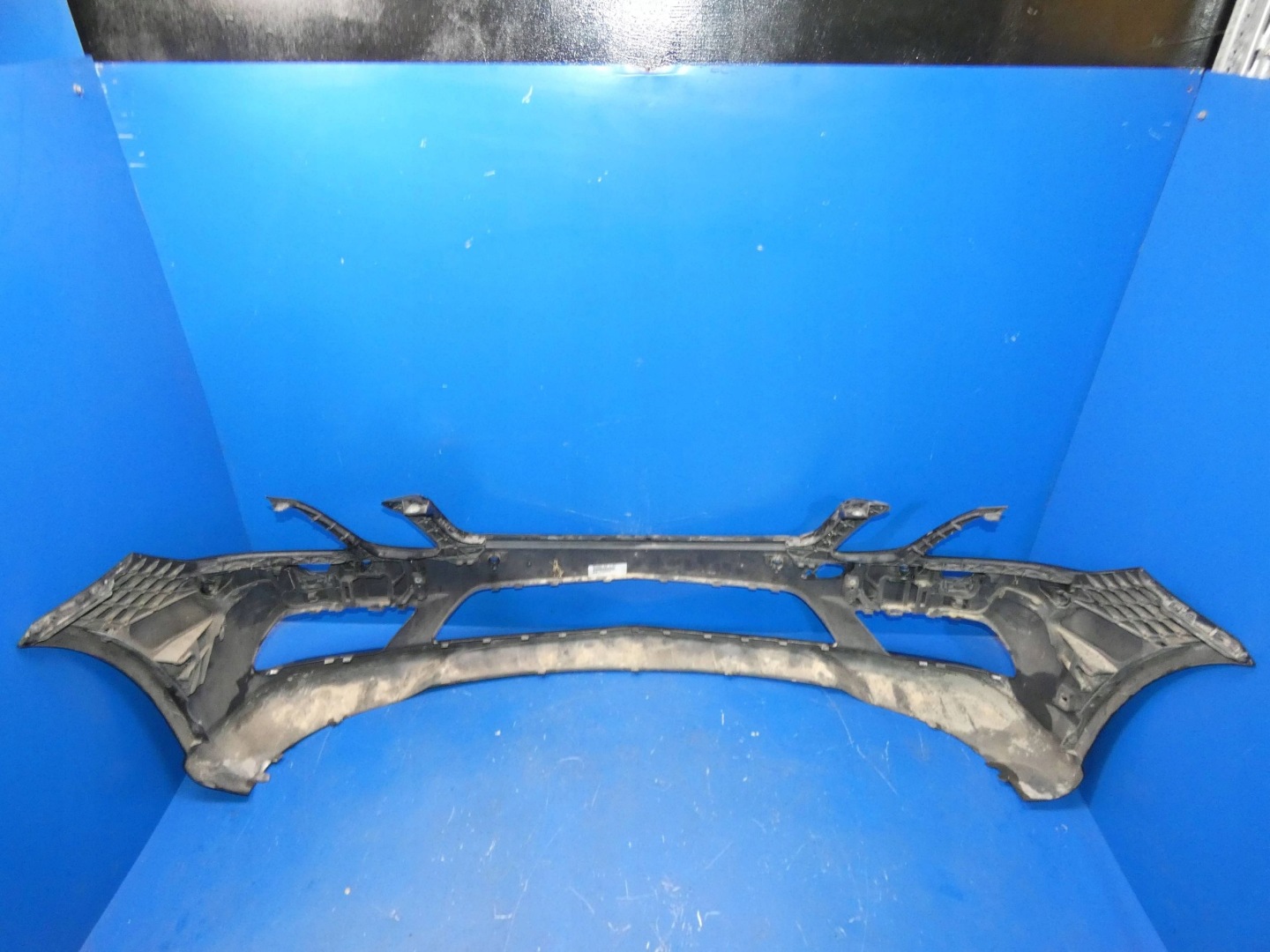 MERCEDES E KLASA W207 bumper front front AMG below washers PDC