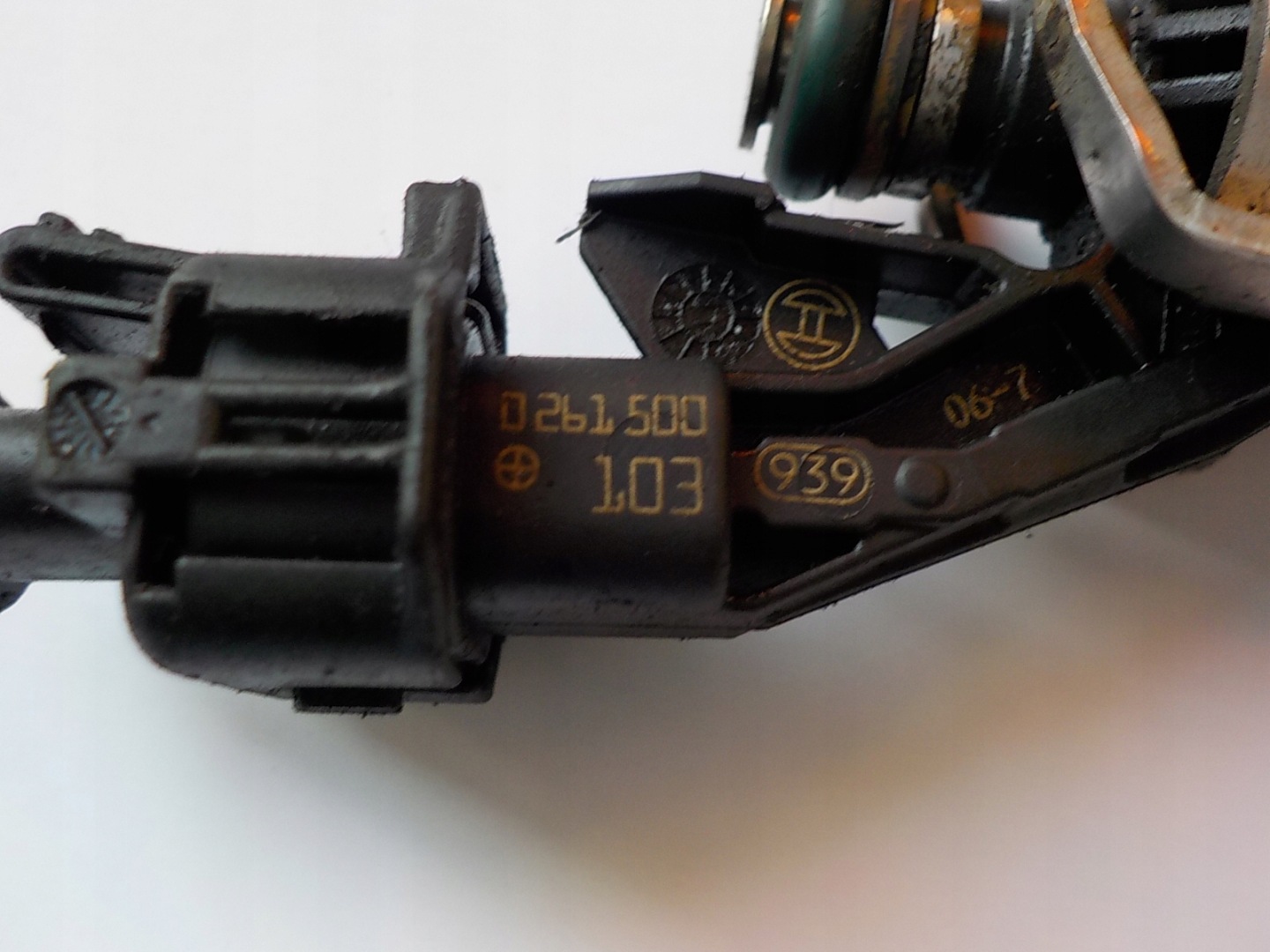 FORD FOCUS C-MAX 1.6 ECOBOOST injector 0261500103 BM5G-9F593-BA