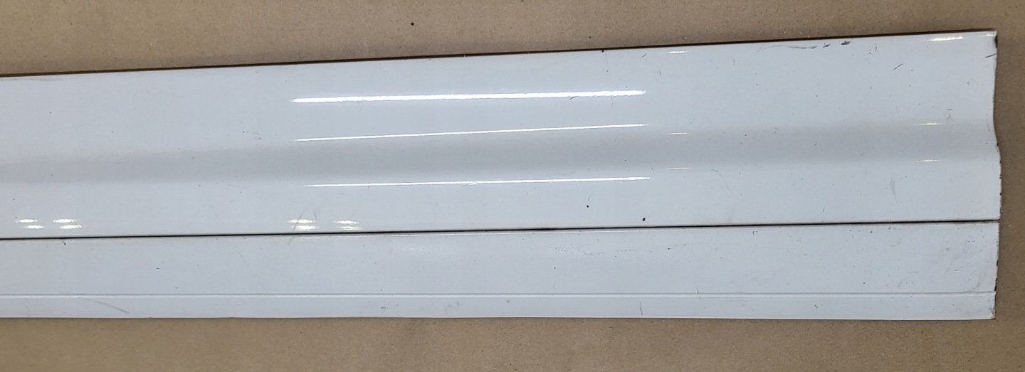 moulding exterior Z door left front cap PORSCHE CAYENNE II OE
