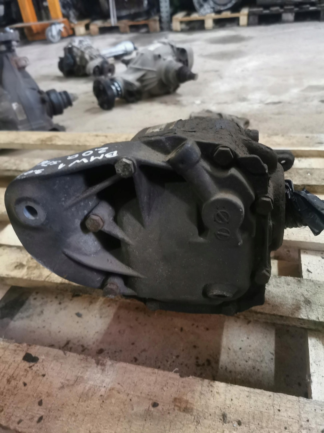 differential diff rear part BMW SERIA 1 E81 / E87 2.0D 143KM N47D20C 7566169 3.07