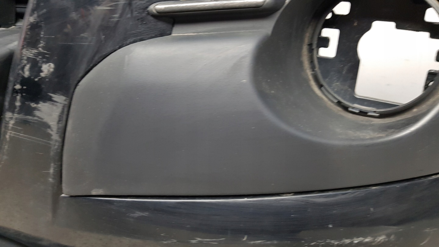 PEUGEOT 3008 2009 - bumper front 8633