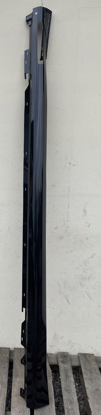 LPA348 BMW 7 G70 2022- m-packet moulding threshold left 8081559