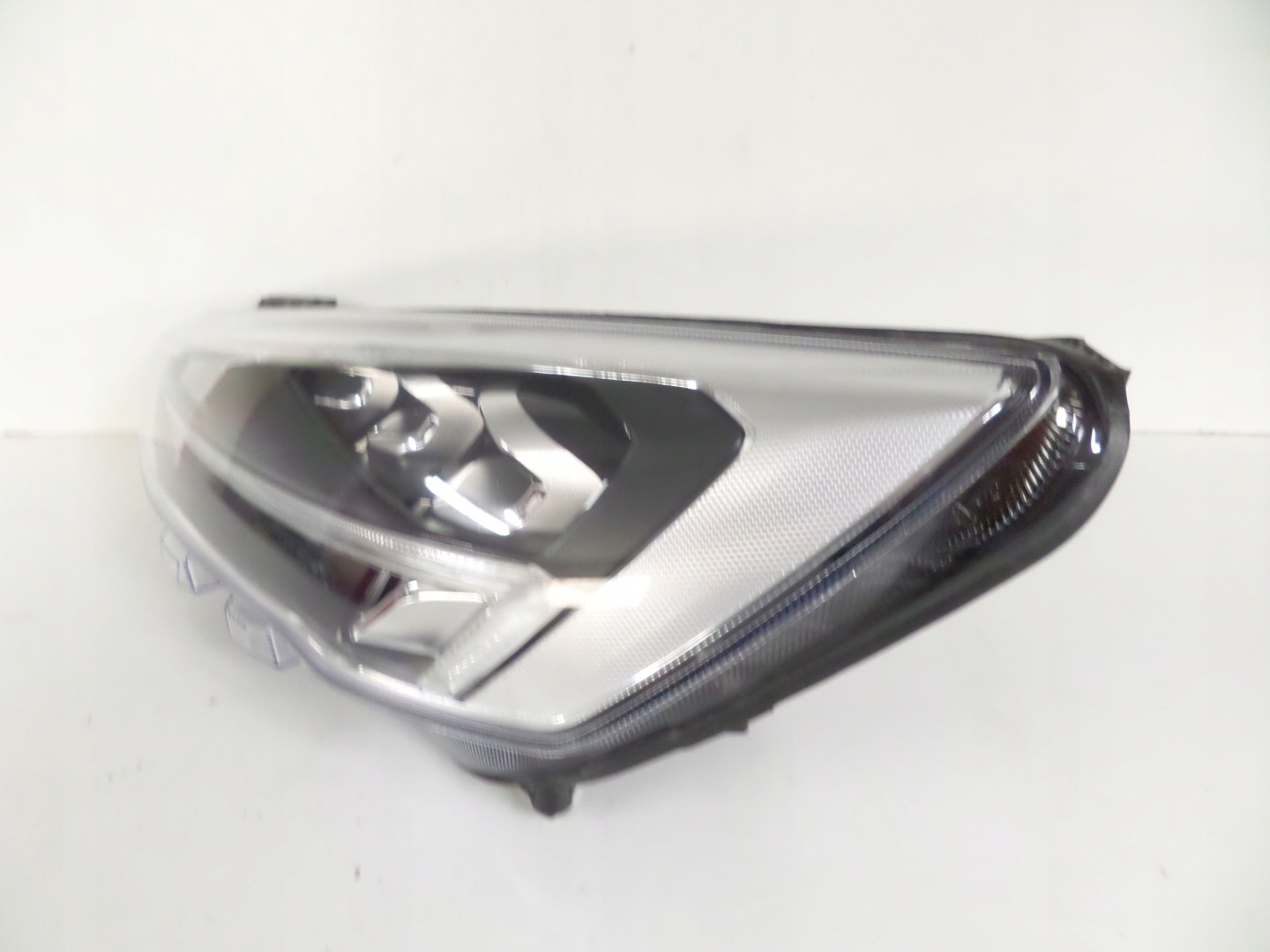 light front left FORD FOCUS MK4 18
